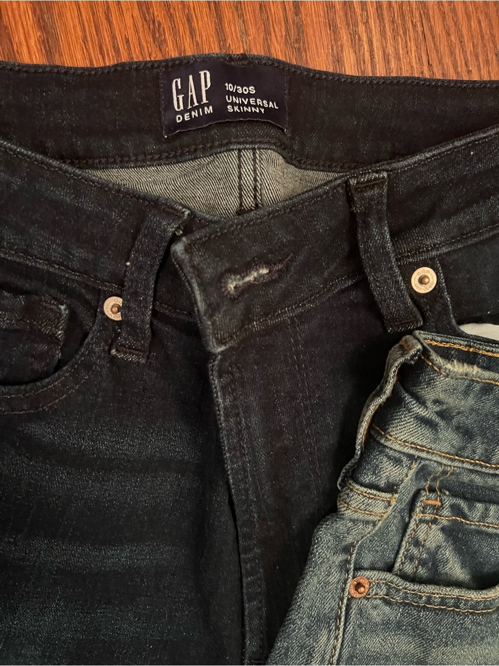 GAP Skinny Jeans in Dark Blue with old Navy  NWT Medium Blue Cutoff Shorts - Picture 7 of 12